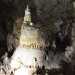..."sfidando" le stalagmiti "sguainate" dal suolo
